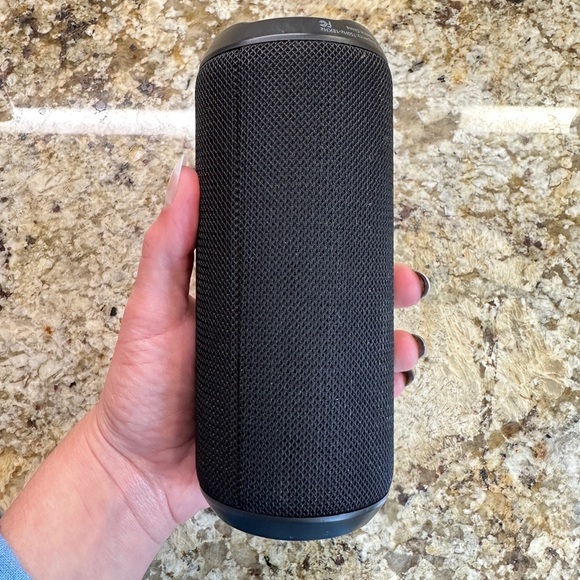 Rugged Waterproof Outdoor Bluetooth Speaker - Picture 8 of 8